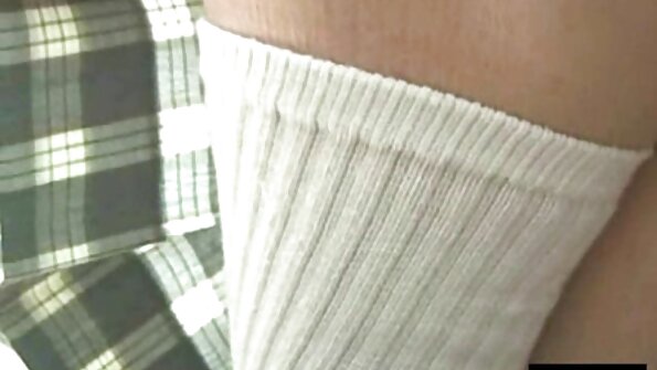 ผอม ความงาม วิดีโอ โป๊ะ masturbates ตูดแน่น