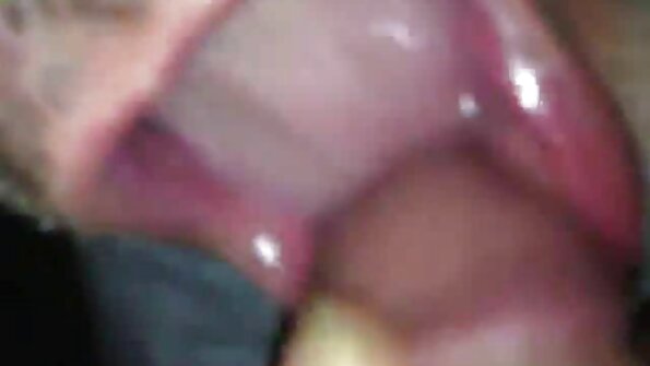 หนังโป๊โฮมเมด: นักเรียนอายุ ฟรี เซ็ก วีดีโอ 18 ปีให้ blowjob.