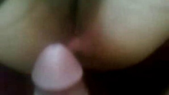 นักเรียนสาวรัสเซียในบทเรียนเรื่องเพศ. ดู คลิป วิดีโอ โป๊