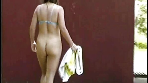 สาวรัสเซียมีสอง วิดีโอ หนัง โป็ cocks ในตูดของเธอ