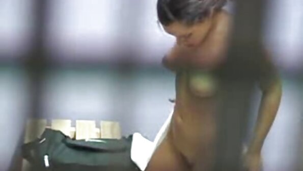 ดูดกระเจี๊ยวใหญ่และได้เต็มคำของ วิดีโอ โปํ cum.